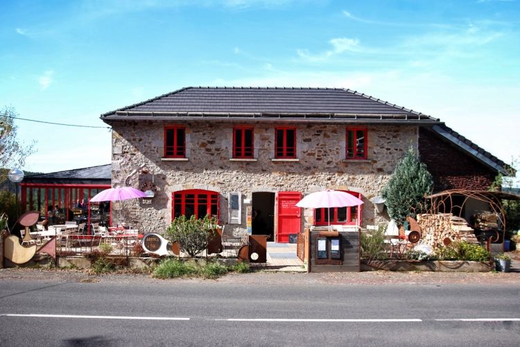 Café-Gîte du lac de Servières accepte la monnaie locale Café-Gîte du lac de Servières accepte la monnaie locale